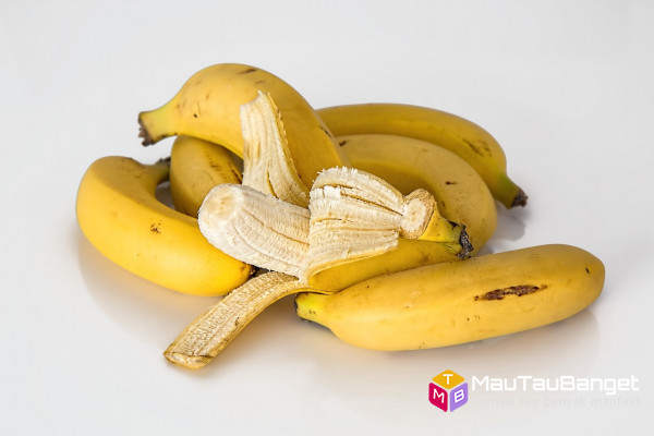 Tahukah anda jika kulit pisang kaya akan manfaat