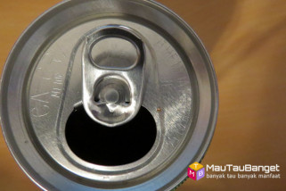 Cara aman minum dari minuman kaleng